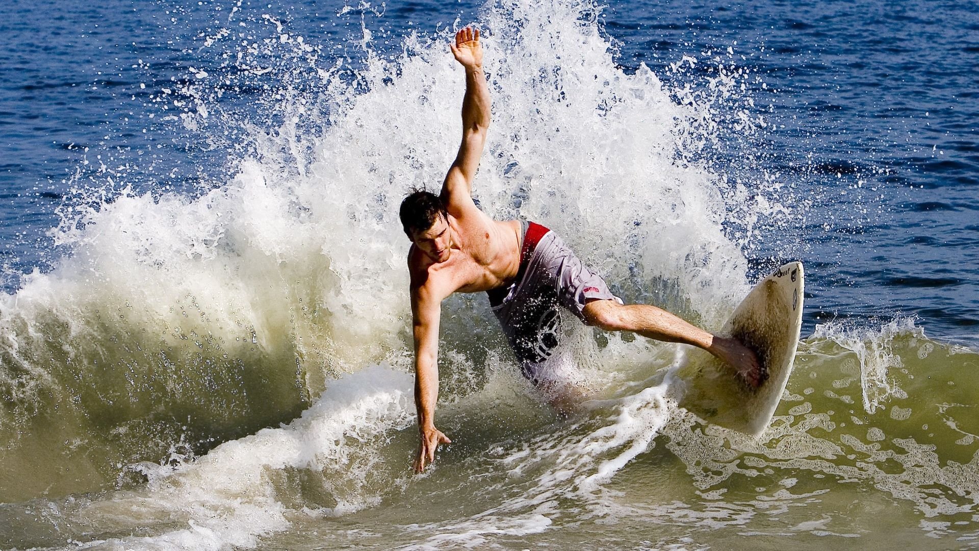 爱游戏体育APP下载-【攻守结合】奥沙利文：由快速攻防转变带来的奇迹战术，奥沙利文破百